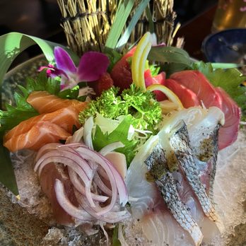 Kimu Sushi - 15 piece dinner sashimi, came with miso soup and salad - Sushi Bars Near Me - Long Beach, California Kimu Sushi - 15 piece dinner sashimi, came with miso soup and salad - Sushi Bars Near Me - Long Beach, California