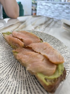 RT Bakery & Cafe by null