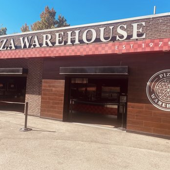 Pizza Warehouse - Entrance - Pizza Near Me - West Mifflin, Pennsylvania