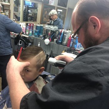 Boadway's Barber Shop - Barbers Near Me - Loma Linda, California