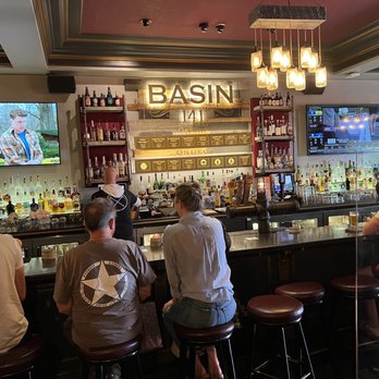 Basin 141 - Several tv's playing sports and whatever is interesting - Pubs Near Me - Montrose, California Basin 141 - Several tv's playing sports and whatever is interesting - Pubs Near Me - Montrose, California