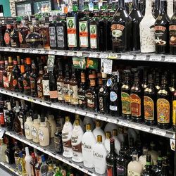 Liquorland - Liqueur selection
