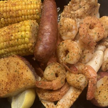 K & D Seafood - Snow Crab Box - Seafood Markets Near Me - Mobile, Alabama