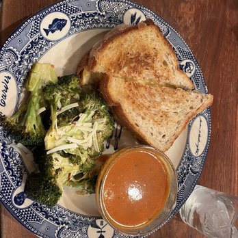 Founding Farmers DC - Grilled Cheese & Tomato Soup - American Near Me - Washington, DC, District of Columbia