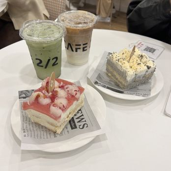 Cafe  2BY2 - Ice Latte, Matcha Coconut Cloud, Sesame Soybean Tiramisu, Peach Lychee Tiramisu - Desserts Near Me - New York, New York
