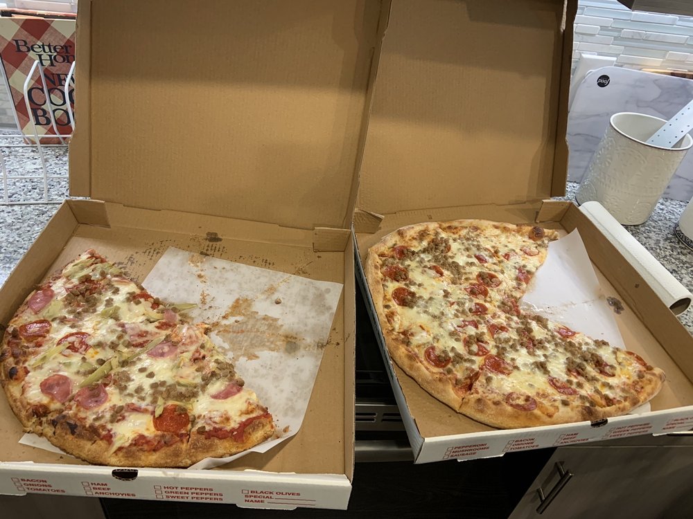 NEW YORK PIZZA - 130 Photos & 248 Reviews - 10009 MacArthur Blvd