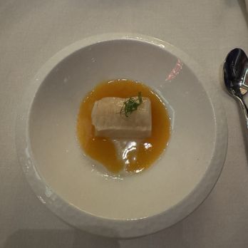 Tin Lung Heen - Cantonese Near Me - Kowloon, HK