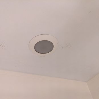 Comfort Inn Randolph - Boston - Lots of black mold - Hotels Near Me - Randolph, Massachusetts Comfort Inn Randolph - Boston - Lots of black mold - Hotels Near Me - Randolph, Massachusetts