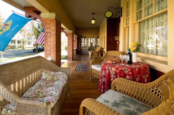 State Street Inn by null