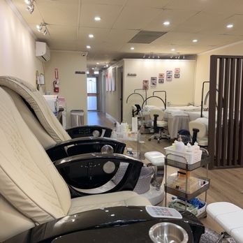 VC Nail & Lashes - Eyelash application area - Nail Salons Near Me - Temple City, California