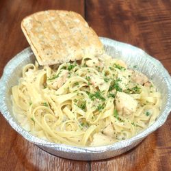 Pasta Bowls - Fettuccine Alfredo with Grilled Chicken.