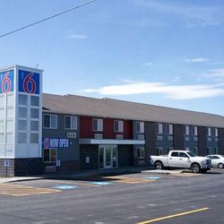 Motel 6