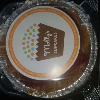 Molly's Cupcakes - Cherry cheese cake - Cupcakes Near Me - Des Moines, Iowa