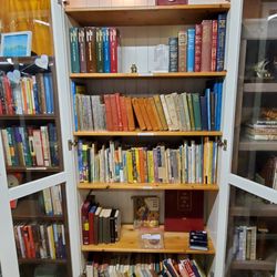 Elyssa's Bookstore