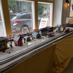 Bussingers Trains & TOYS