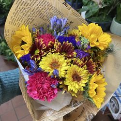 Shirley's Flower Studio - Birthday Bouquet