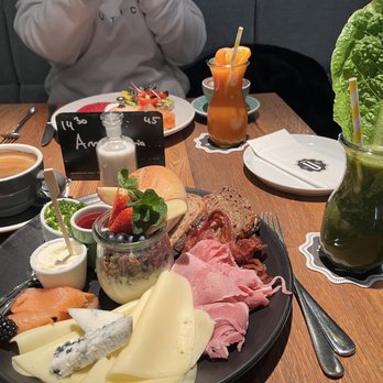 Ulrich - Cafes Near Me - Vienna, 9