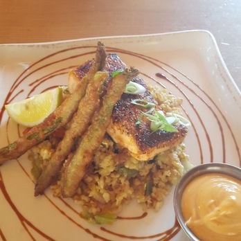 Highlands Ranch Restaurant - Silver salmon with aoli on the side - Bars Near Me - Mill Creek, California