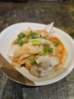Sammi & Soupe Dumpling by null