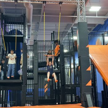 Sky Zone Trampoline Park - Trampoline Parks Near Me - Temecula, California