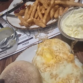The Café - Steak and fries - Asian Fusion Near Me - Valley Center, California