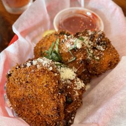 Pizzeria Luigi - Cheese nugs cwd