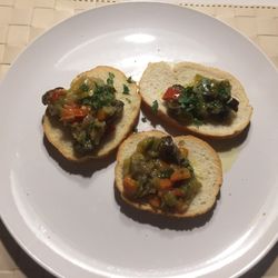 Mamma Monica & Italian Pizza - Complimentary appetizer