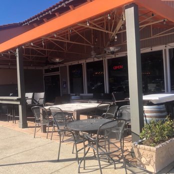 Round Table Pizza - Lovely too bad no salad bar - Pizza Near Me - Alamo, California Round Table Pizza - Lovely too bad no salad bar - Pizza Near Me - Alamo, California