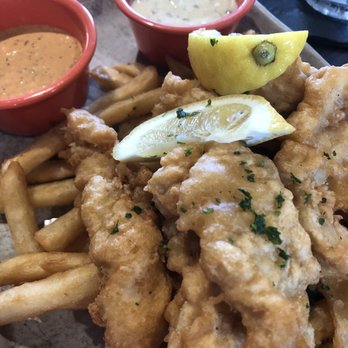 Pineapples - Fish & chips - Bars Near Me - Melbourne, Florida