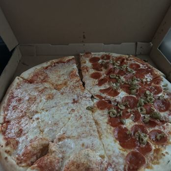 Slow Rise Slice House - Half cheese, half pepperoni & green olives - Pizza Near Me - Waco, Texas Slow Rise Slice House - Half cheese, half pepperoni & green olives - Pizza Near Me - Waco, Texas