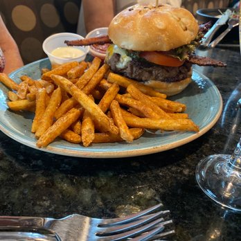 Lucille's - Burger - New American Near Me - Houston, Texas Lucille's - Burger - New American Near Me - Houston, Texas