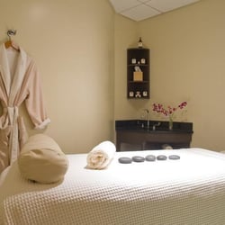 Active Health Chiropractic Clinic - Massage Therapy