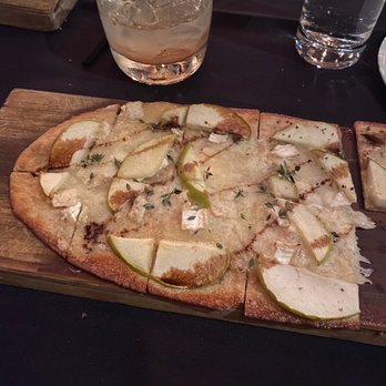 fourteensixteen - Apple Flatbread - New American Near Me - La Grange, Illinois