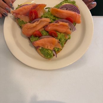 Snug Harbor - Loxocado Toast - Diners Near Me - Santa Monica, California Snug Harbor - Loxocado Toast - Diners Near Me - Santa Monica, California