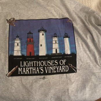 Aquinnah Cliffs Overlook - T-shirt - Local Flavor Near Me - Aquinnah, Massachusetts