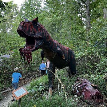 Backyard Terrors Dinosaur Park - Amusement Parks Near Me - Bluff City, Tennessee