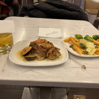 Delta Sky Club - Roasted chicken with fig, steamed Brussel sprouts, and penne ala vodka - Airport Lounges Near Me - Jamaica, New York