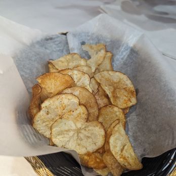 Himalayan Grill & Bar - Complimentary chips - Himalayan/Nepalese Near Me - Cary, North Carolina