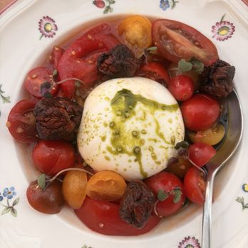 Matices - Tomato and burrata salad - French Near Me - Truckee, California