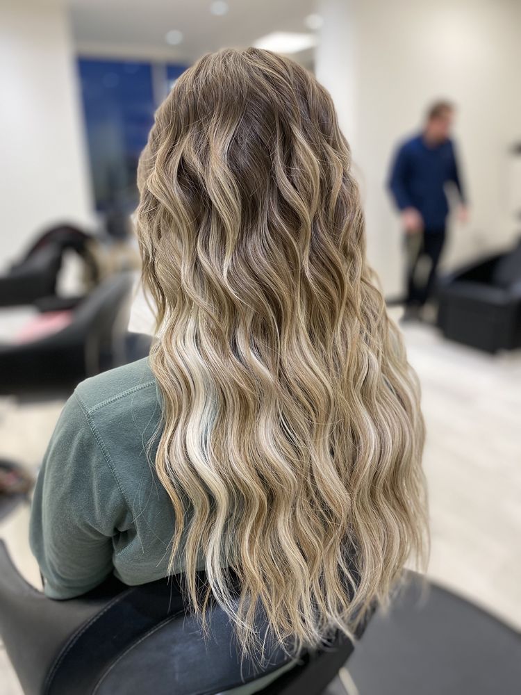 HELLO BEAUTY LOUNGE 37 Photos 7 5511 50 Avenue, Red Deer, Alberta