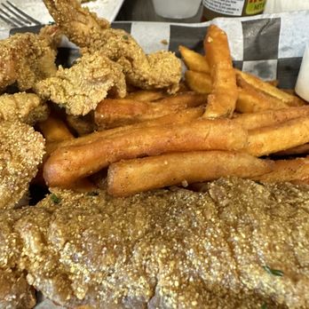 Cafe Rian Cajun Cafe - Fried catfish and shrimp.. - Cajun/Creole Near Me - Houston, Texas Cafe Rian Cajun Cafe - Fried catfish and shrimp.. - Cajun/Creole Near Me - Houston, Texas