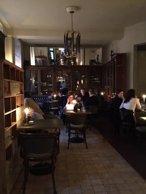 ORA Restaurant & Wine Bar by null