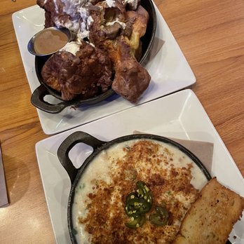 The Noble Pig - Yorkshire Pudding (top)  Flagship Mac & Cheese (bottom) - Brewpubs Near Me - Kamloops, British Columbia