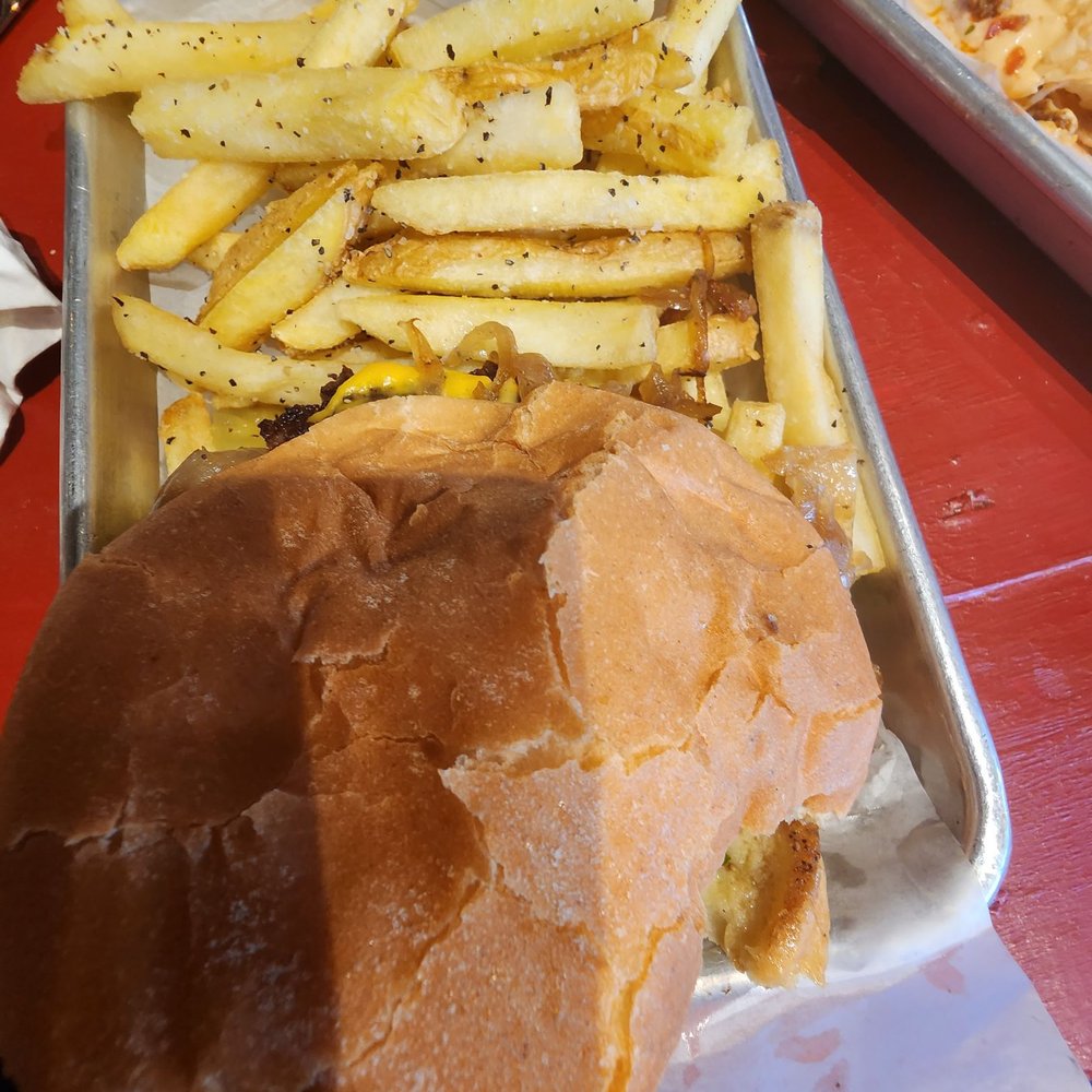 Ole Red - Onion burger - Bars Near Me - Tishomingo, Oklahoma