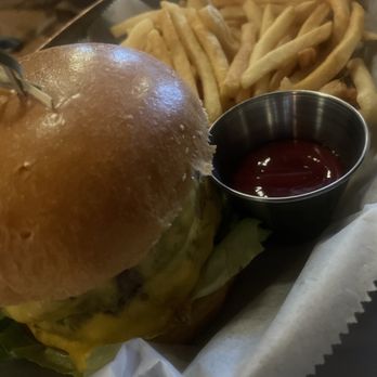 Cebu Bar & Bistro - Breakfast & Brunch Near Me - Brooklyn, New York