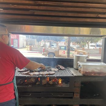 Tacos El Yaqui - Open fire grill and you can smell it down the street. - Tacos Near Me - Rosarito, BCN Tacos El Yaqui - Open fire grill and you can smell it down the street. - Tacos Near Me - Rosarito, BCN