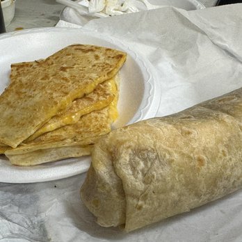 El Gordo Real Mexican Grill - Beans and Cheese Burrito with a quesadilla - Mexican Near Me - Mesa, Arizona El Gordo Real Mexican Grill - Beans and Cheese Burrito with a quesadilla - Mexican Near Me - Mesa, Arizona