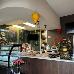 Kim Ninh Bakery - Vibes. Beautiful shop!