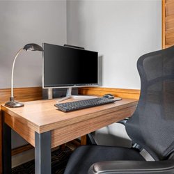 AmericInn by Wyndham Sturgeon Bay - Business Center