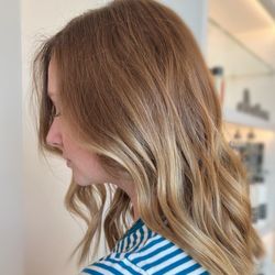 Spicy Styles - Women's haircut